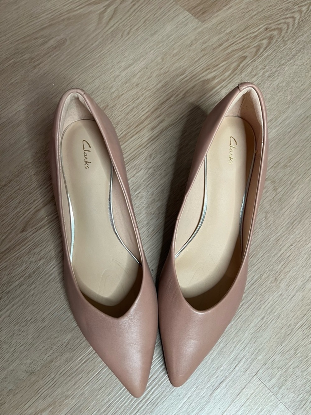 Clarks Women's Pointed Toe Flats in Rose Taupe
